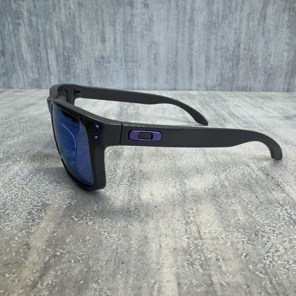 Oakley Holbrook Gray Pruple Frames Only Sunglasses OO9102-76 (Authentic) - Picture 4 of 10
